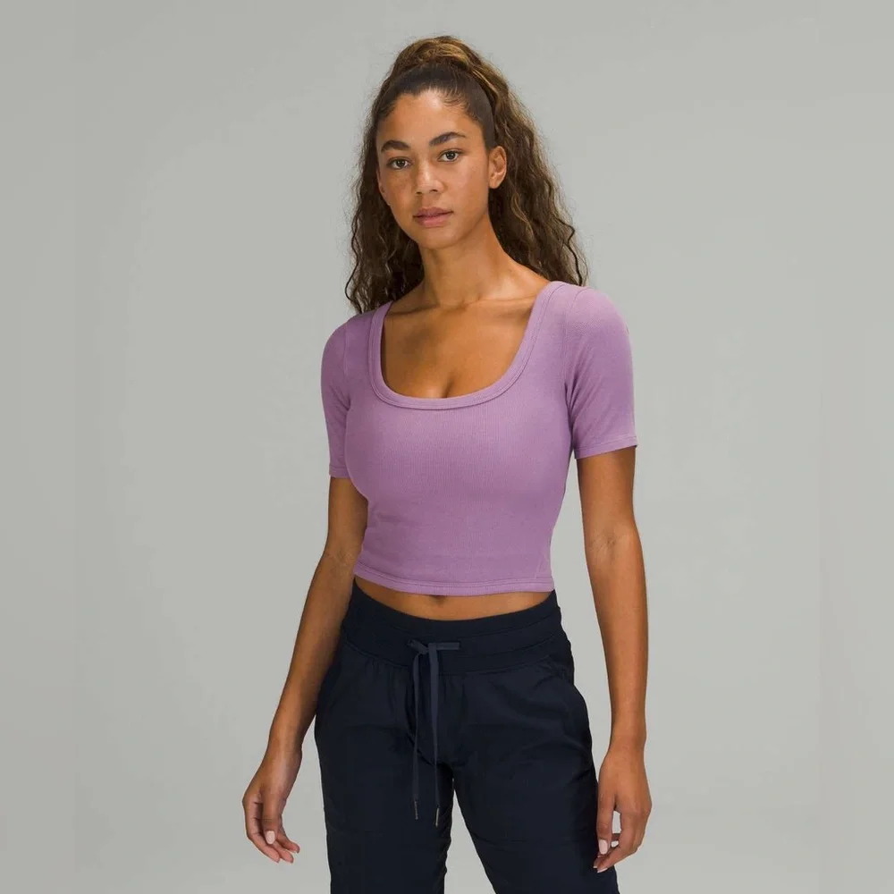 Like New Lululemon Ribbed Held Tight Tee Size 8 Purple Square Neck Short Sleeve